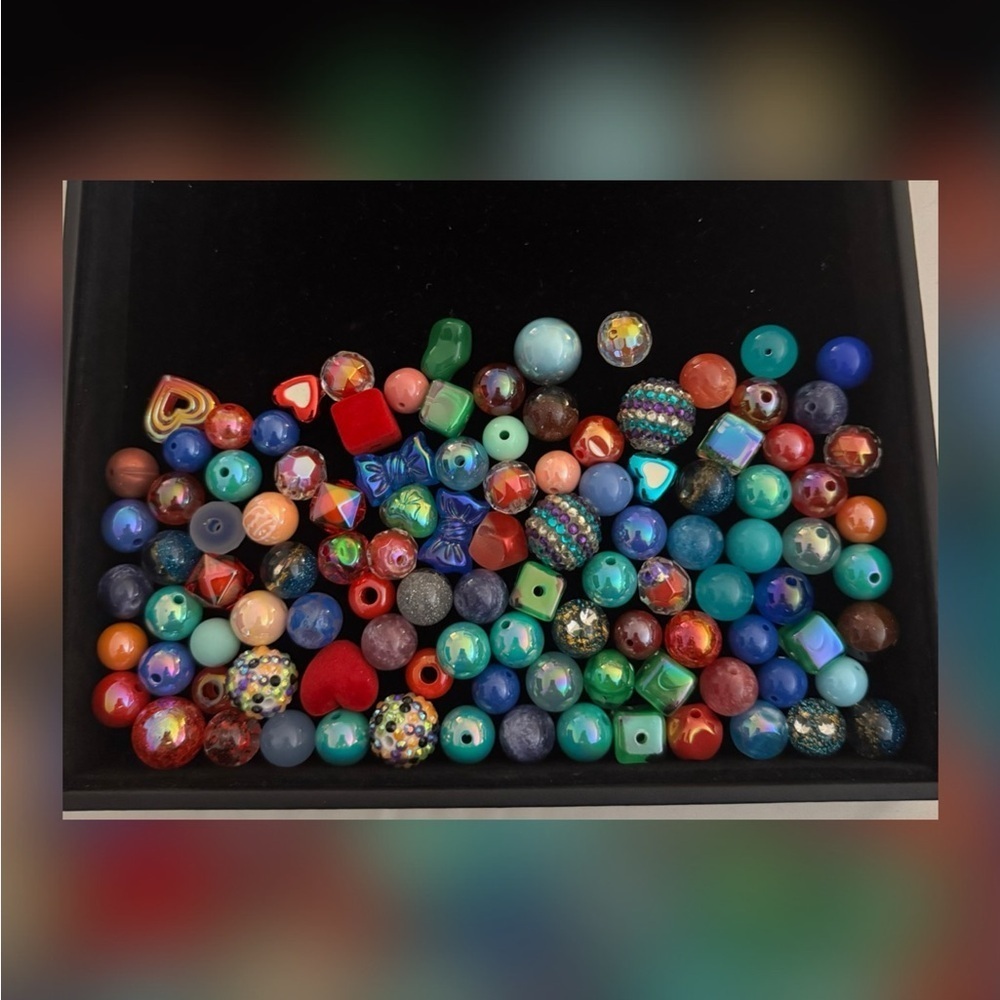 CRAFTING - Colorful Acrylic Bead Collection - 100+ beads 8.5oz
